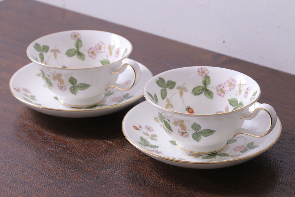 中古　イギリスWedgwood(ウェッジウッド) ワイルドストロベリー　カップ&ソーサー2客(洋食器)(2)