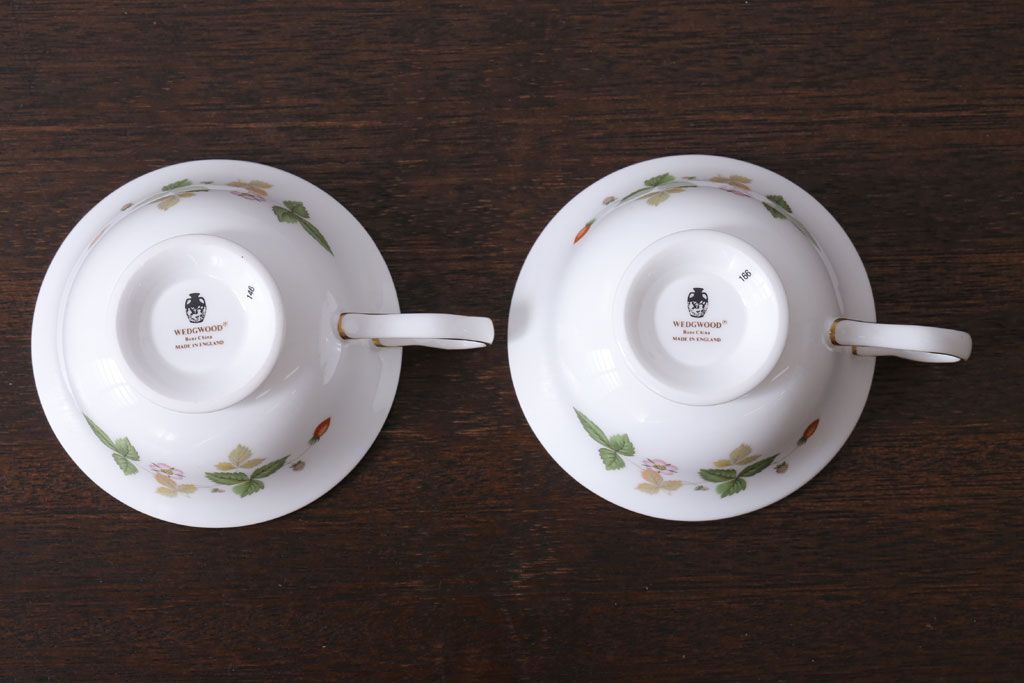 中古　イギリスWedgwood(ウェッジウッド) ワイルドストロベリー　カップ&ソーサー2客(洋食器)(2)