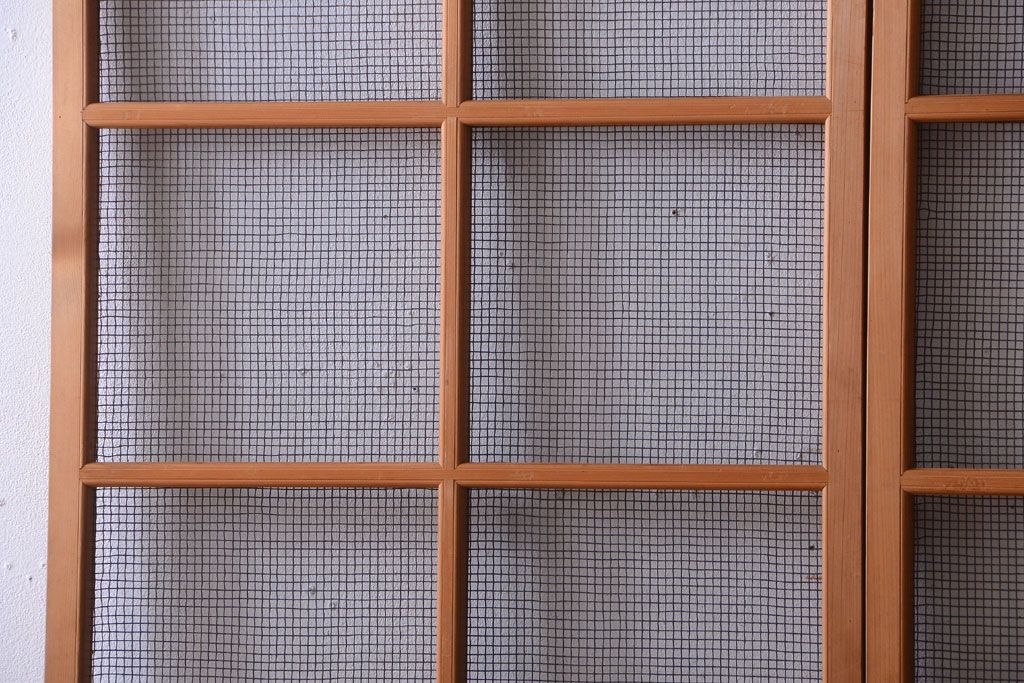 昭和レトロ　古い木製のアンティーク金網戸2枚セット