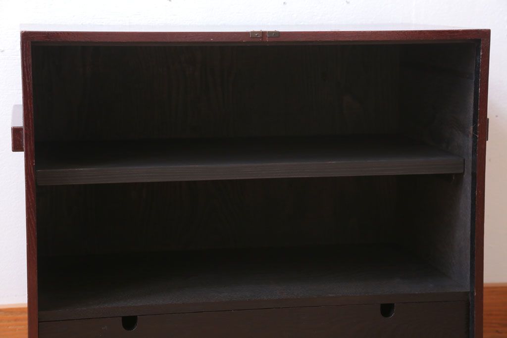 アンティーク家具　和製アンティーク　栗材製!慳貪扉の収納箱(収納棚)
