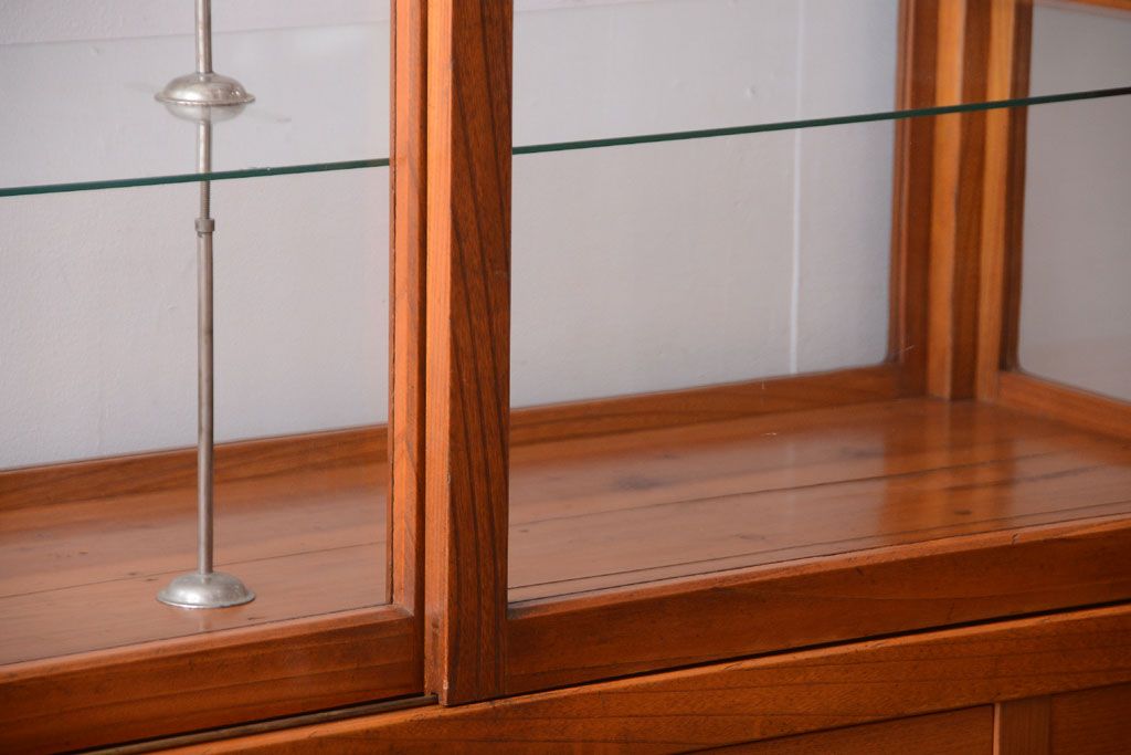 アンティーク家具　和製アンティーク　極めて珍しい逸品　上品な総欅の最高級特大ガラスケース