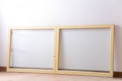 アンティーク建具　重厚な佇まいの格子板戸2枚セット(引き戸、建具)(R-055079)