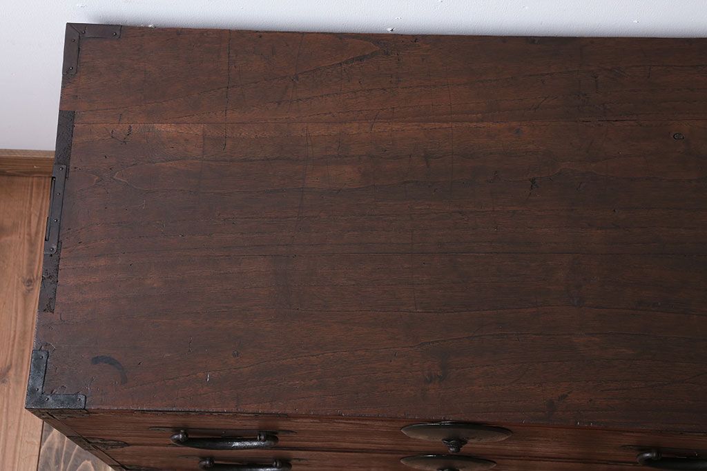 アンティーク家具　和製アンティーク　シンプルな丸金具の時代箪笥ローボード(1)