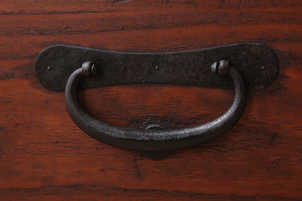 アンティーク家具　和製アンティーク　シンプルな丸金具の時代箪笥ローボード(1)