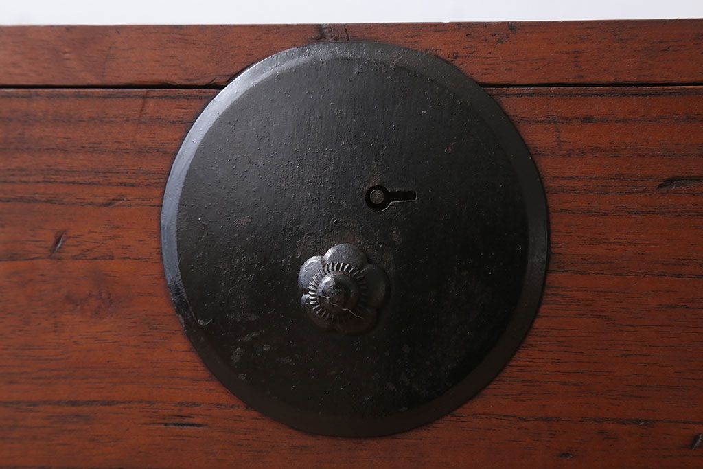 アンティーク家具　和製アンティーク　シンプルな丸金具!時代箪笥ローボード
