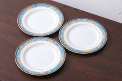 アンティーク雑貨　中古　イギリスWedgwood(ウェッジウッド)　Curzon(カーゾン)シリーズ　プレート3枚(洋食器)