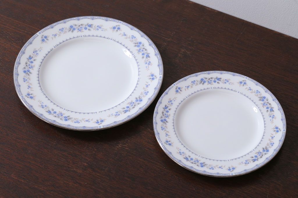 中古　イギリスWedgwood(ウェッジウッド)　GARDENIA(ガーデニア)　プレート2枚(洋食器)