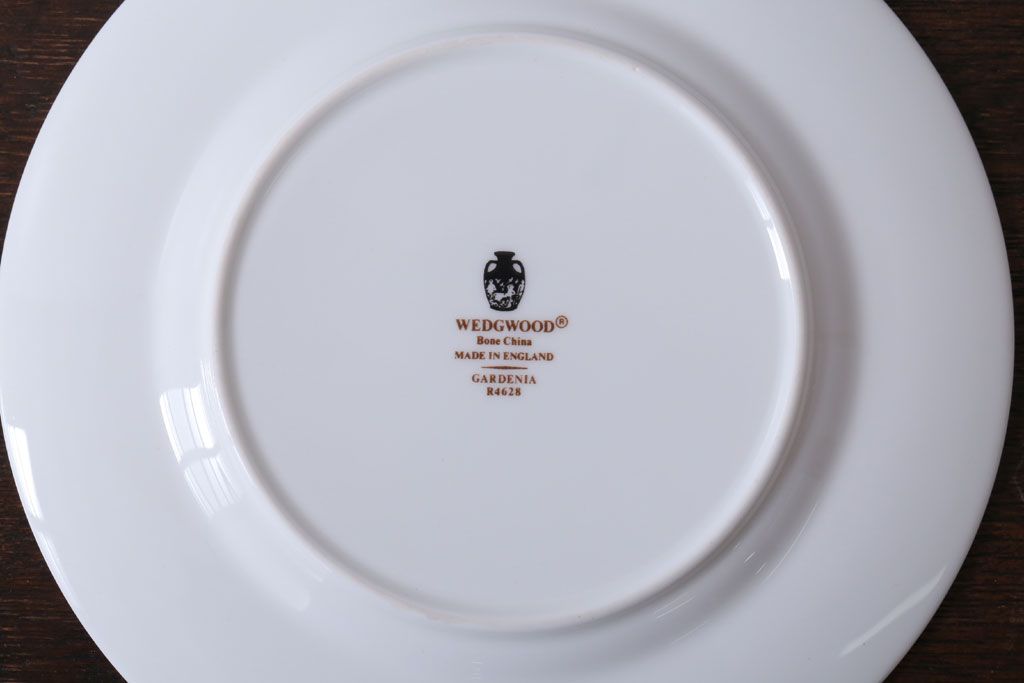 中古　イギリスWedgwood(ウェッジウッド)　GARDENIA(ガーデニア)　プレート2枚(洋食器)