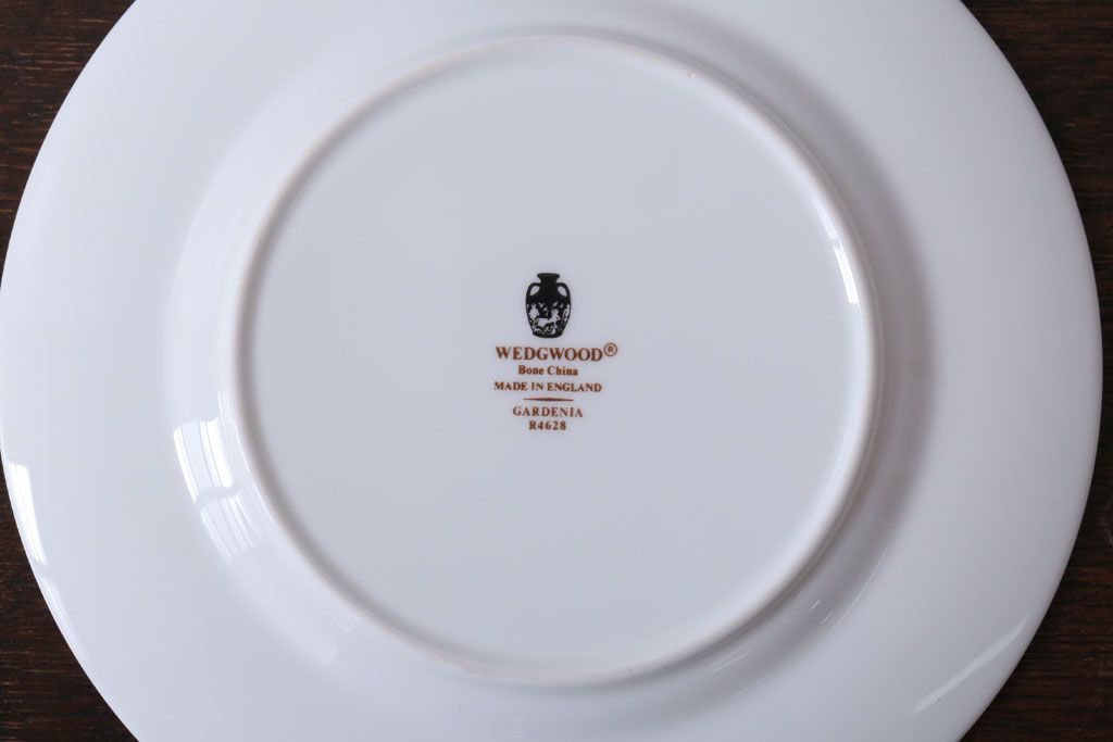 中古　イギリスWedgwood(ウェッジウッド)　GARDENIA(ガーデニア)　プレート2枚(洋食器)