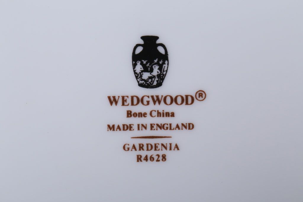 中古　イギリスWedgwood(ウェッジウッド)　GARDENIA(ガーデニア)　プレート2枚(洋食器)