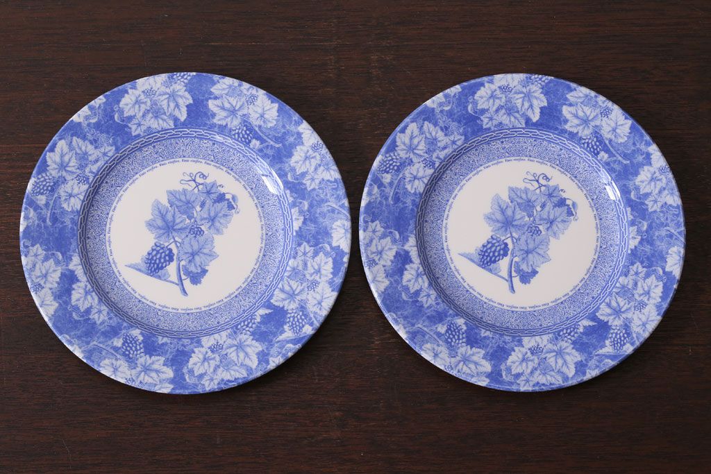 アンティーク雑貨　中古　イギリスWedgwood(ウェッジウッド) vintageblue(ビンテージブルー) 皿2枚(洋食器)