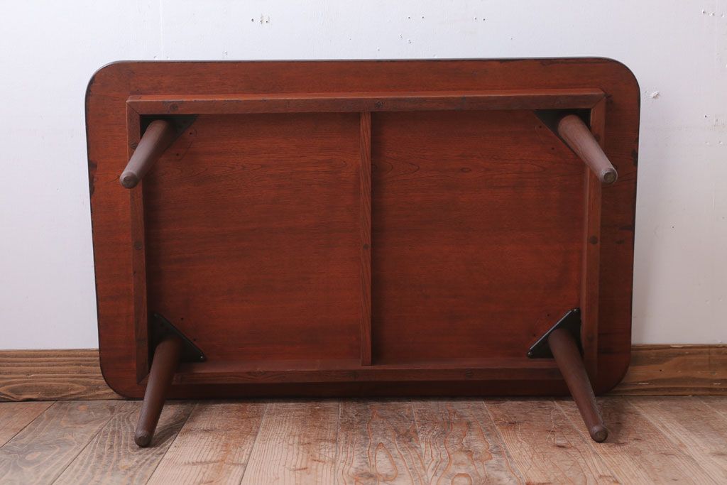 レトロ家具　昭和レトロ　古い木製のセンターテーブル(ちゃぶ台)(2)