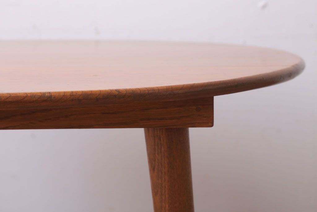 レトロ家具　昭和レトロ　古い木製のラウンドセンターテーブル(ちゃぶ台)(2)