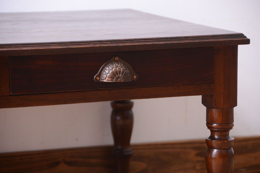 アンティーク家具　和製アンティーク　古い木製のおしゃれな文机