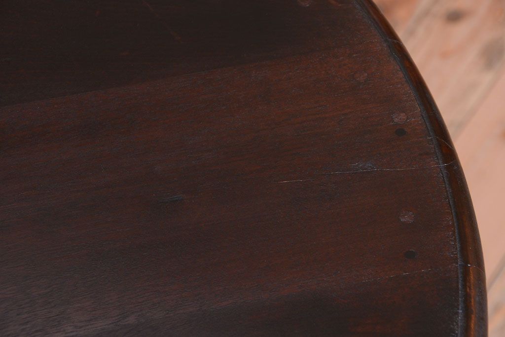アンティーク家具　大正ロマン　古いカバ材のおしゃれなアンティークラウンドテーブル