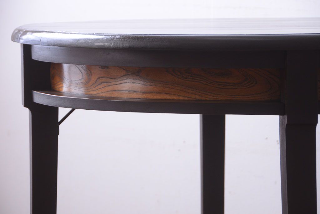アンティーク家具　大正ロマン　古いカバ材のおしゃれなアンティークラウンドテーブル