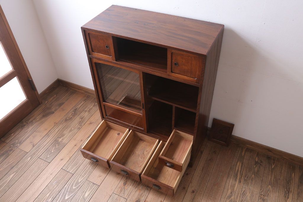 アンティーク家具　和製アンティーク　高級品　三方欅材の茶箪笥