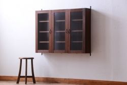 アンティーク家具　アンティーク　3つ扉の壁掛けキャビネット(収納棚)(2)