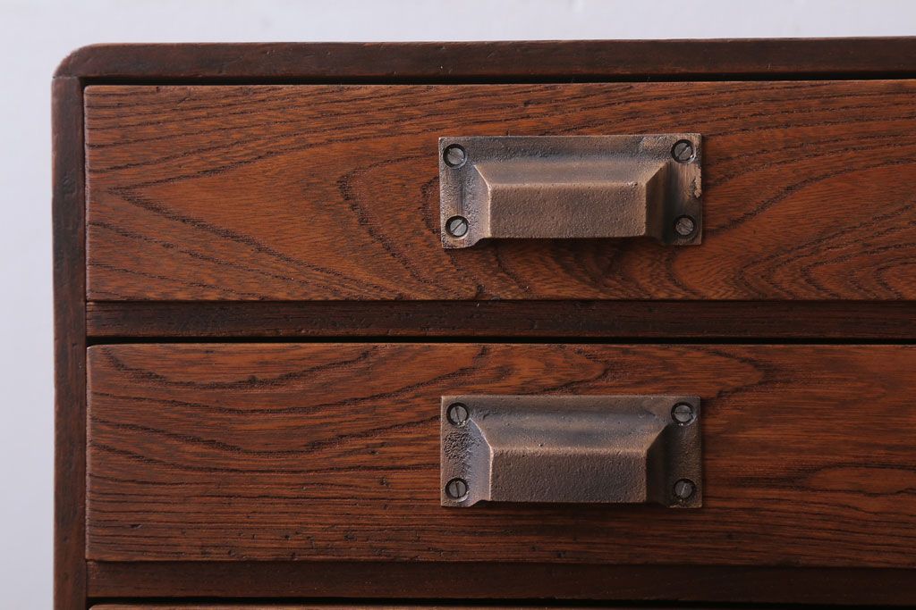レトロ家具　昭和レトロ　ナラ材・カバ材製!小さくてかわいいアンティーク小引き出し
