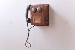 アンティーク雑貨　昭和レトロ　中与通信機製作所　デルビル磁石式　壁掛け電話機(鉄道用?)