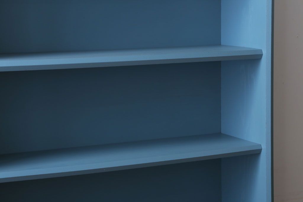 アンティーク家具　アンティークペイント　ブルーグレーカラーのシンプルな本棚(飾り棚)