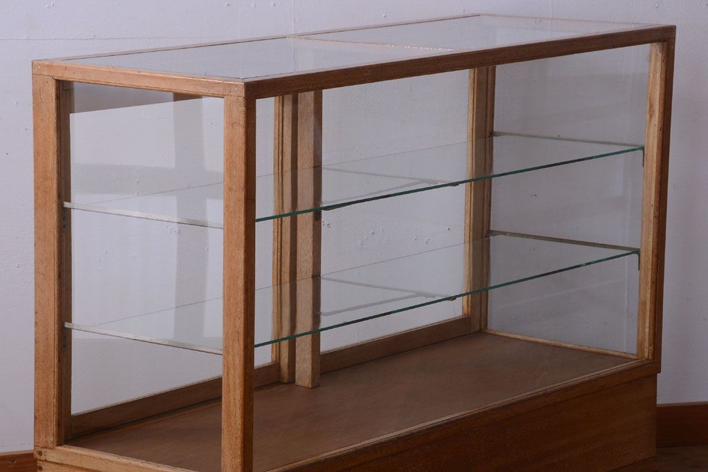 レトロ家具 昭和レトロ 古い木製のシンプルなアンティークガラス
