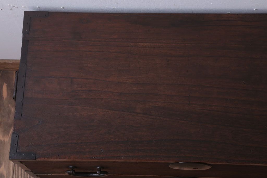 アンティーク家具　和製アンティーク　上手物　シンプルな丸金具の総桐箪笥ローボード(衣装箪笥・時代箪笥、桐たんす)(1)