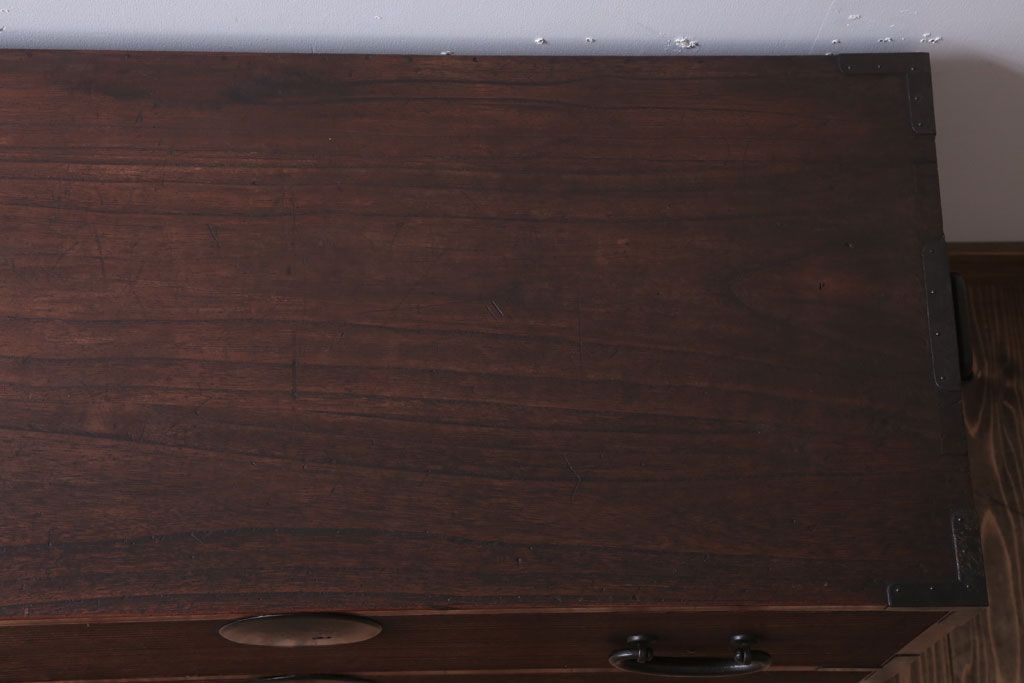 アンティーク家具　和製アンティーク　上手物　シンプルな丸金具の総桐箪笥ローボード(衣装箪笥・時代箪笥、桐たんす)(1)