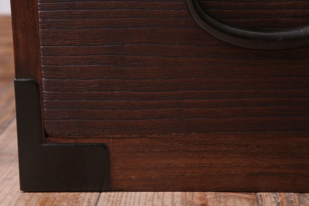 アンティーク家具　和製アンティーク　上手物　シンプルな丸金具の総桐箪笥ローボード(衣装箪笥・時代箪笥、桐たんす)(1)