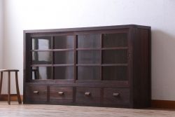 アンティーク家具　古民具・骨董　引き出し4杯付き!和製アンティークの引き戸ローボード(収納棚)