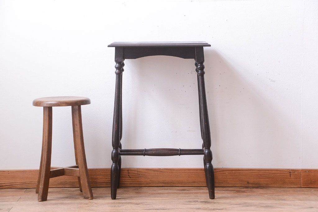アンティーク雑貨　和製アンティーク　大正ロマンな古いナラ材のオケージョナルテーブル(サイドテーブル)