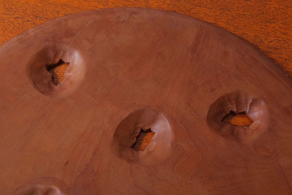 アンティーク雑貨　和製アンティーク　ひまわり柄の古い木彫りプレート(盆)(軽井沢彫・日光彫)