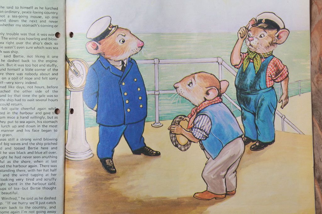 アンティーク雑貨　イギリスビンテージ　1972年　Once Upon a Time 児童雑誌(絵本)5冊セット