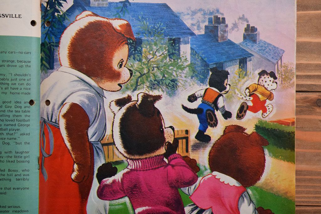 アンティーク雑貨　イギリスビンテージ　1972年　Once Upon a Time 児童雑誌(絵本)4冊セット