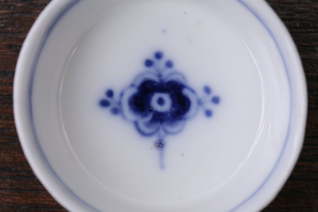 アンティーク雑貨　中古　ROYAL COPENHAGEN(ロイヤルコペンハーゲン)　BLUE FLUTED FULL LACE(ブルーフルーテッド フルレース) 小皿&ソーサー4客セット(洋食器)