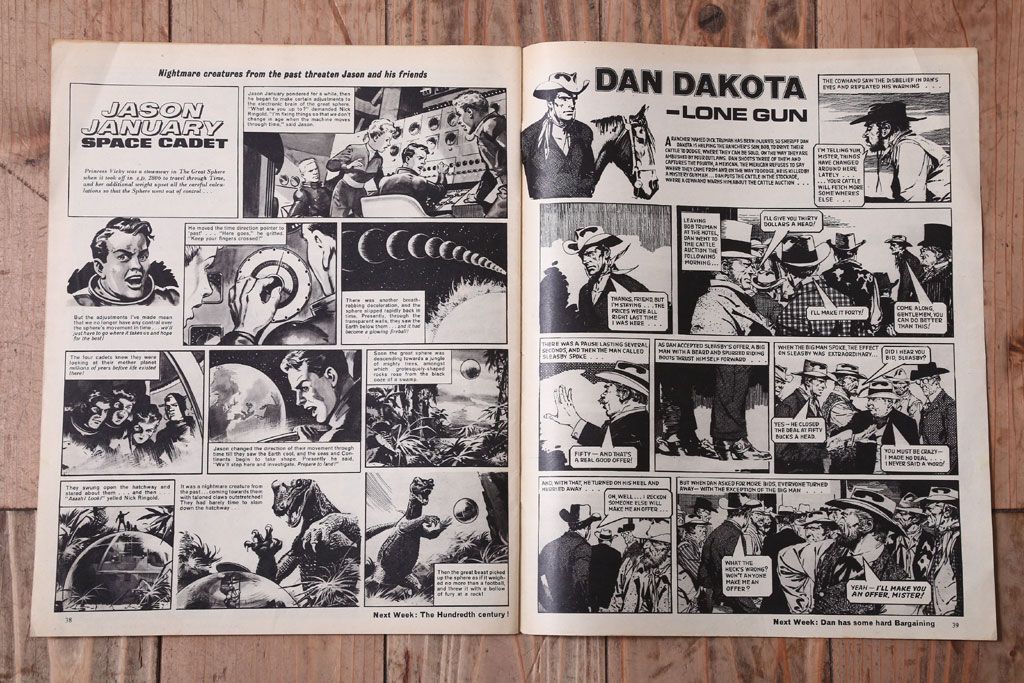 アンティーク雑貨　イギリスビンテージ　1967年　LOOK AND LEARN 児童雑誌(コミック)5冊セット(2)