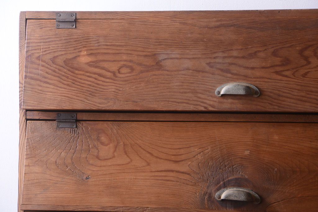 レトロ家具 昭和レトロ 古い木味のパタパタ収納棚(下駄箱