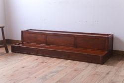 レトロ家具　昭和レトロ　古い木製の大型陳列台(陳列棚・飾り棚・飾り台)