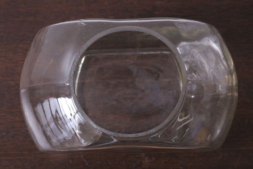 アンティーク雑貨　昭和レトロ　蓋付き!アンティークのガラス瓶(ビン)(2)