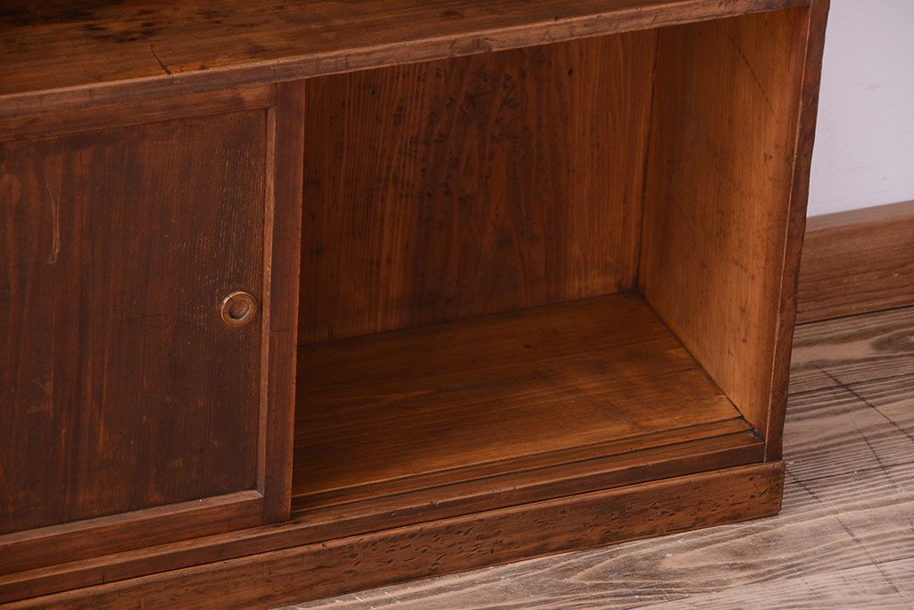 アンティーク家具　和製アンティーク　台形!古い木の本棚