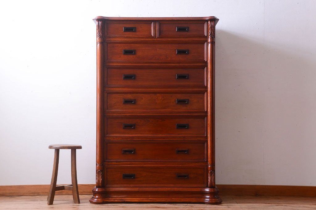 中古　高級品　彫刻が美しい唐木材のチェスト