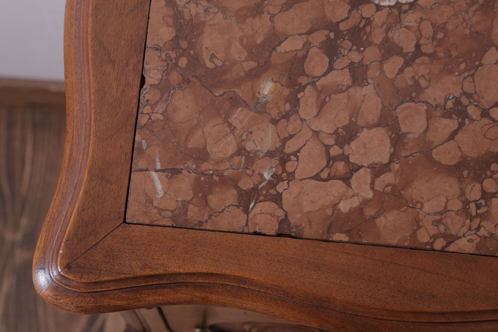 アンティーク家具　フランスアンティーク　ウォールナット材の優雅なサイドテーブル(花台)
