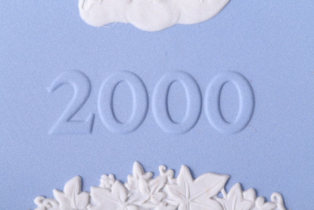 アンティーク雑貨　中古 イギリス Wedgwood(ウェッジウッド) ジャスパー 2000年イヤープレート