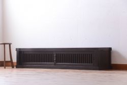 アンティーク家具　古民具・骨董　明治期　和モダンスタイル!上品な時代箪笥ローボード(水屋箪笥、テレビ台、キャビネット、収納棚)