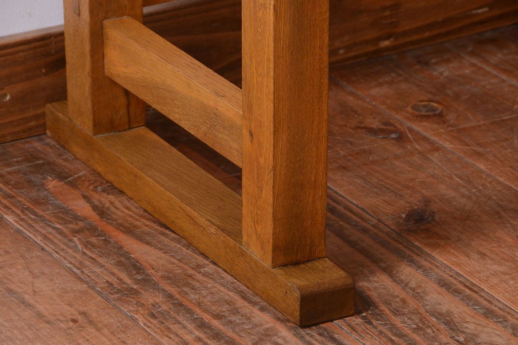 レトロ家具　昭和レトロ　古い学校の木製テーブル(平机)