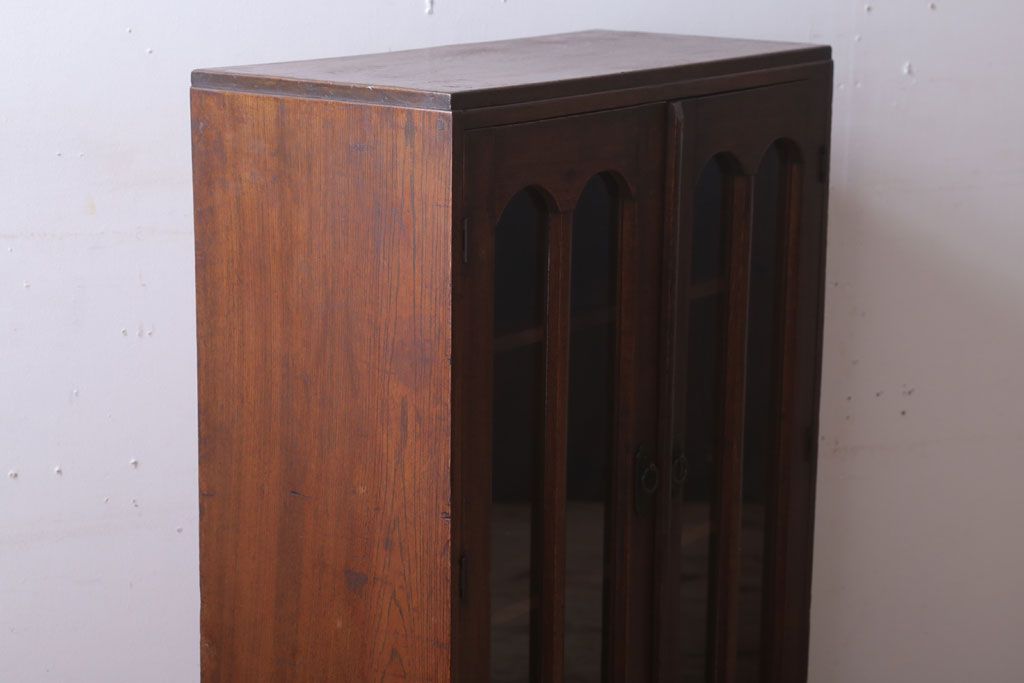アンティーク家具　和製アンティーク　古い木の上品な小ぶりブックケース(本箱)