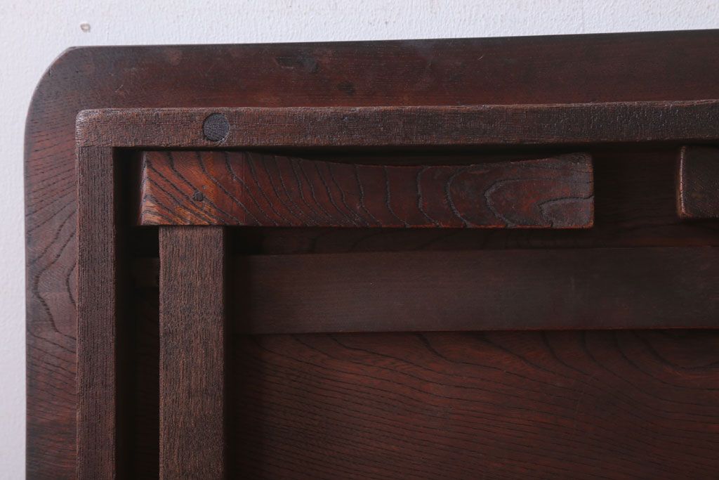 アンティーク家具　和製アンティーク　一枚板!古い木の小さな角ちゃぶ台
