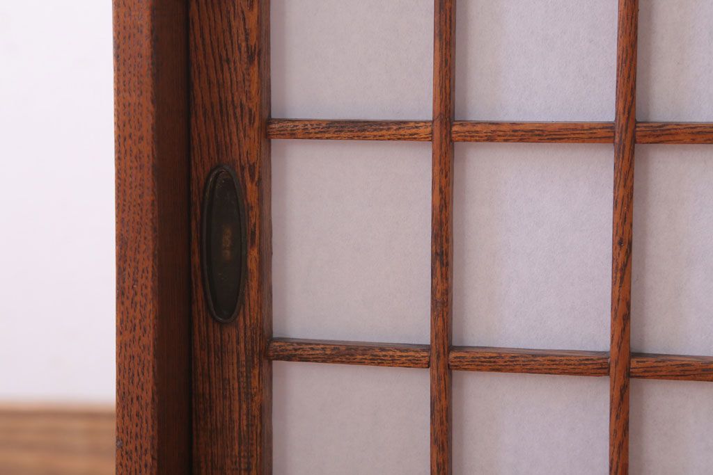 アンティーク家具　和製アンティーク　障子戸!古い木の小ぶりな戸棚