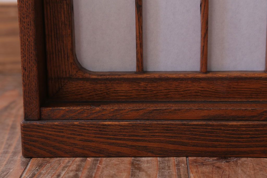 アンティーク家具　和製アンティーク　障子戸!古い木の小ぶりな戸棚