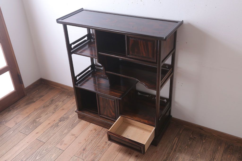 中古　民芸家具　シンプルで上品な飾り棚